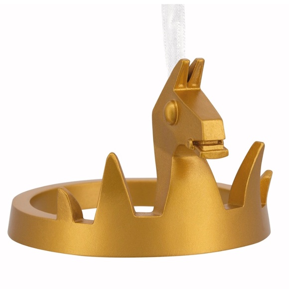 Hallmark Cards Gold Fortnite Victory Crown Christmas Decorative Hanging Ornament - Picture 7 of 7